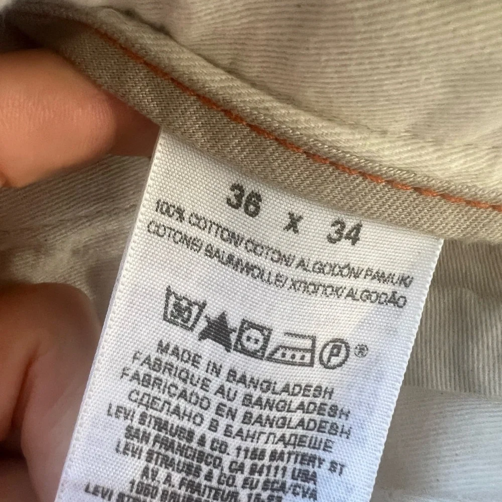 Dockers two pairs